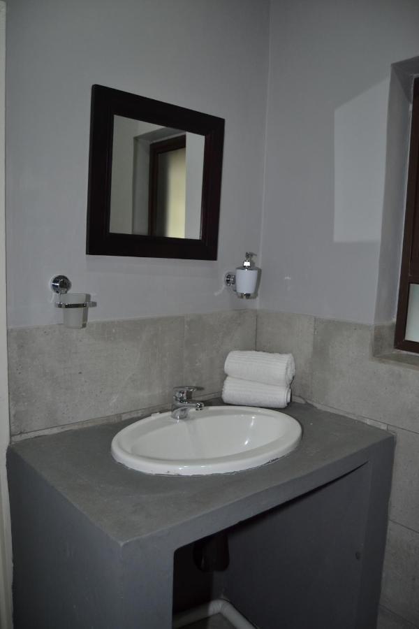 African Sands Guesthouse Load Shedding Free Bloemfontein Exteriör bild
