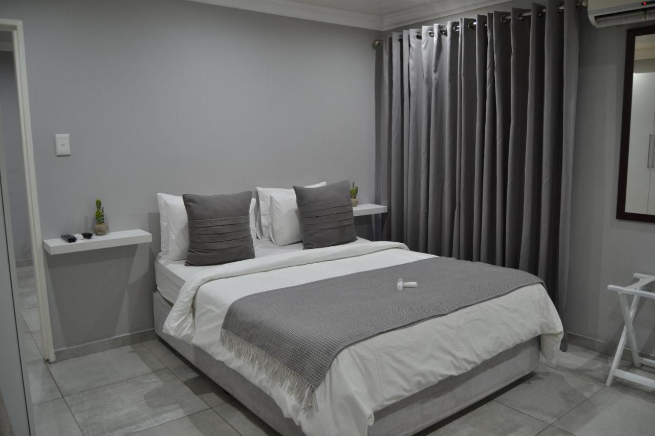 African Sands Guesthouse Load Shedding Free Bloemfontein Exteriör bild