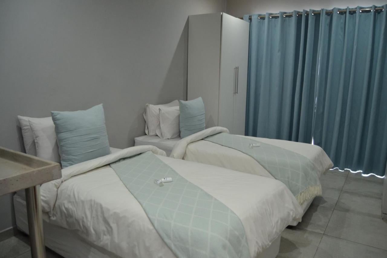 African Sands Guesthouse Load Shedding Free Bloemfontein Exteriör bild