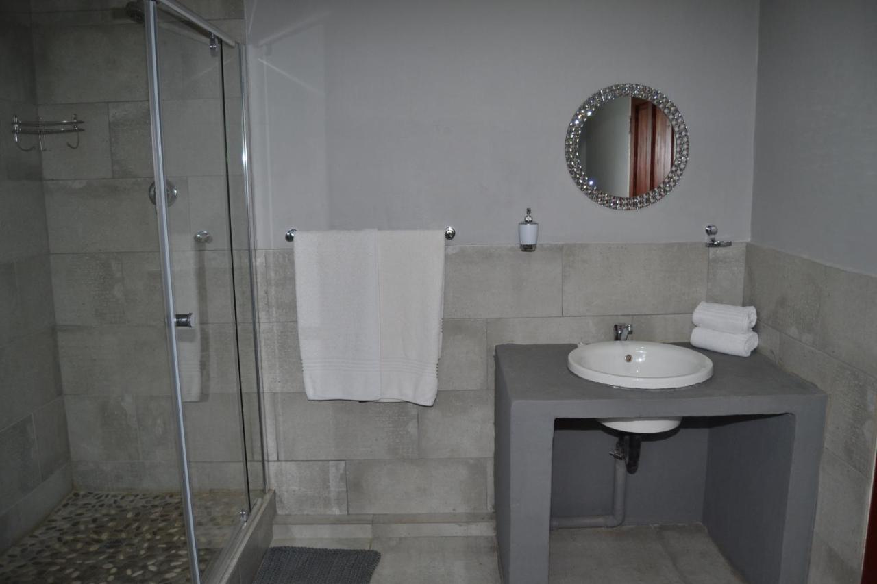African Sands Guesthouse Load Shedding Free Bloemfontein Exteriör bild