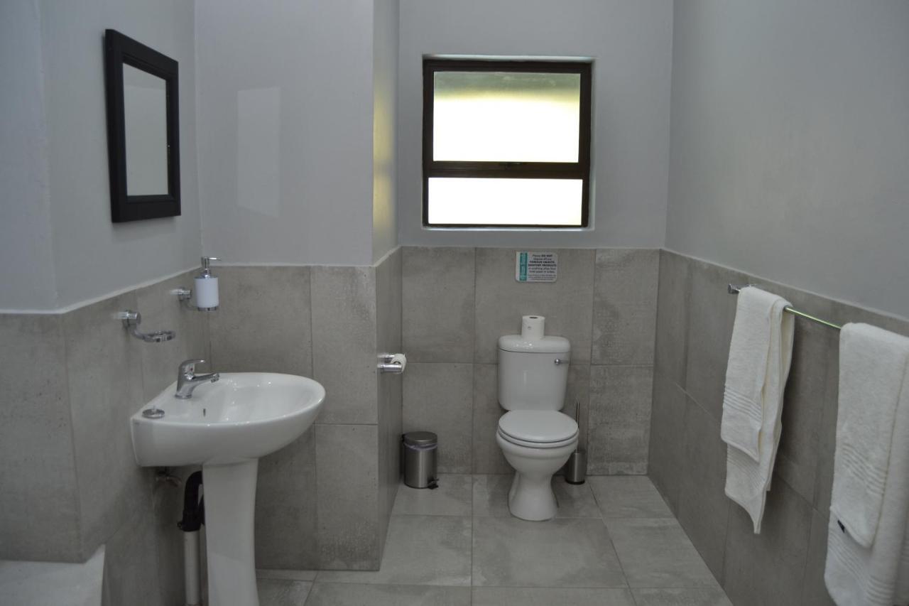 African Sands Guesthouse Load Shedding Free Bloemfontein Exteriör bild
