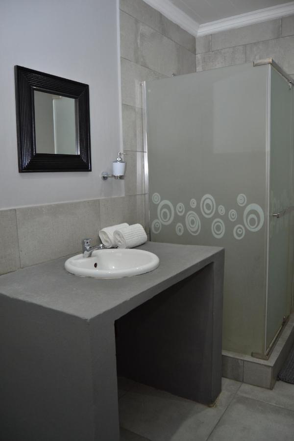 African Sands Guesthouse Load Shedding Free Bloemfontein Exteriör bild